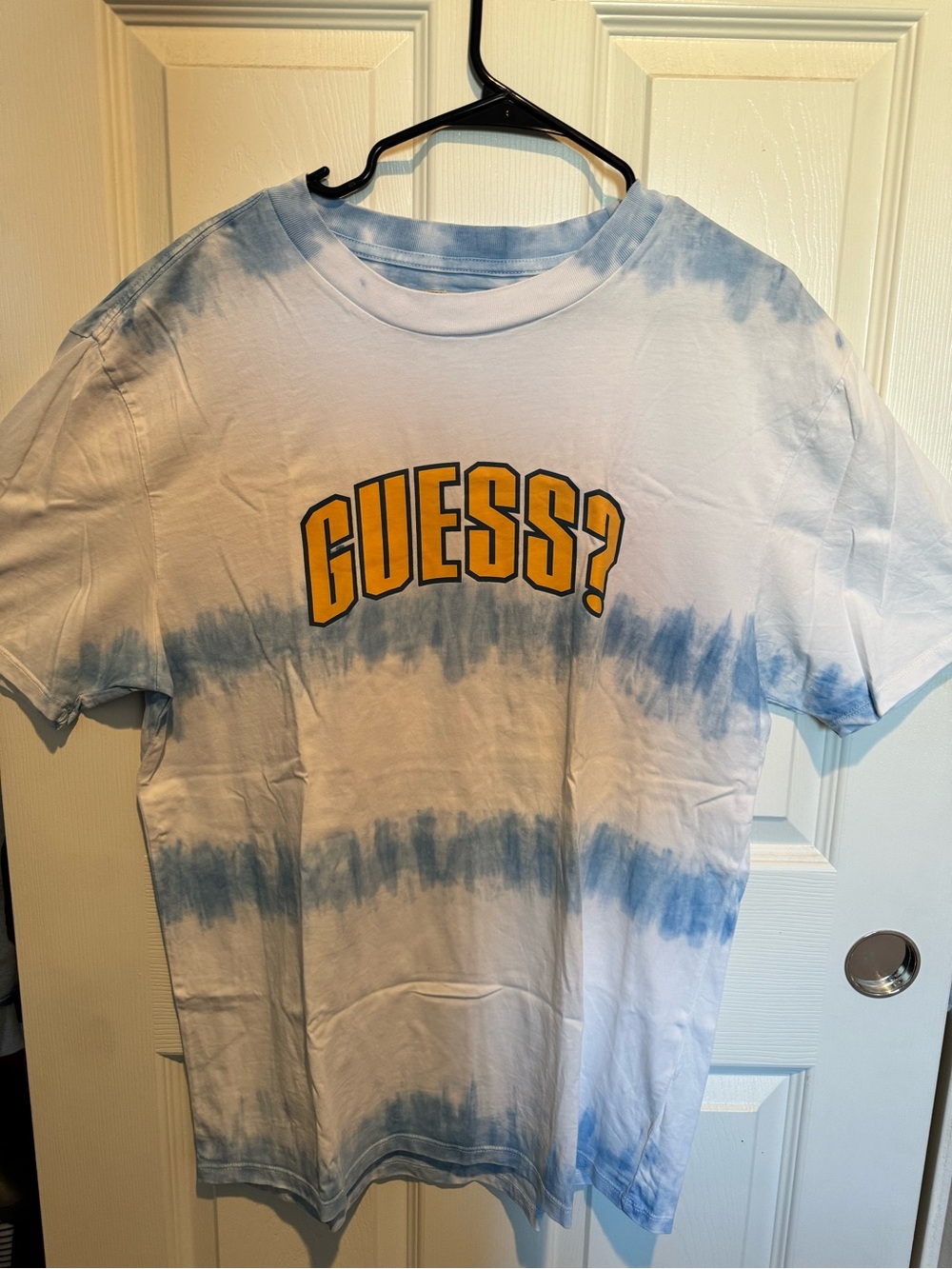 GUESS? Blue Tie-Dye Logo Tee size Medium